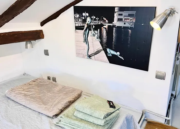 Loft Buhardilla En Perfecta Ubicacion Apartment *